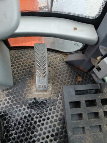 928391-76 Loader Terex TL80 With Attachment