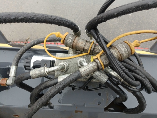 928391-103 Loader Terex TL80 With Attachment