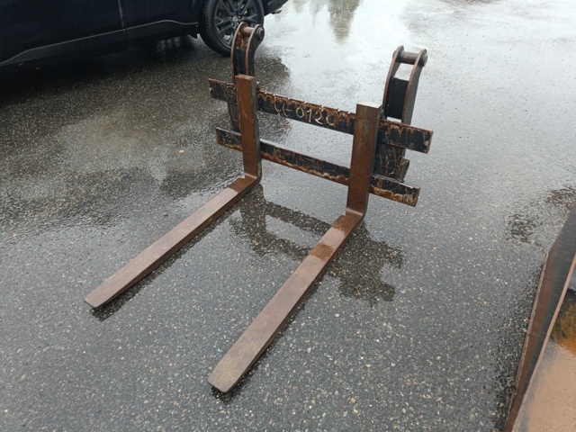 928391-112 Loader Terex TL80 With Attachment