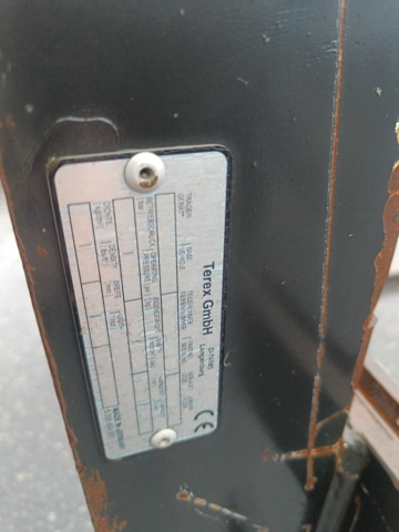 928391-118 Loader Terex TL80 With Attachment