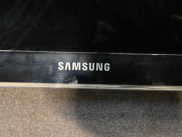 686746-3 Samsung TV-skärm 40 tum ink väggfäste