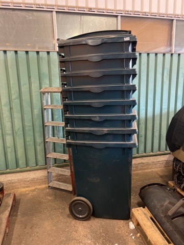 941205-2 1ST New Dustbin PWS 370-litre, grey/grey