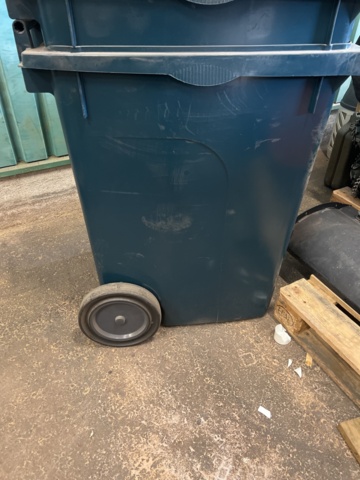 941205-4 1ST New Dustbin PWS 370-litre, grey/grey