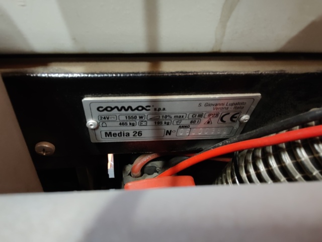 937419-4 Scrubber Comac Media 26