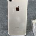 922863-9 Smartphone, Apple iPhone 7, 32GB - Shipping included!