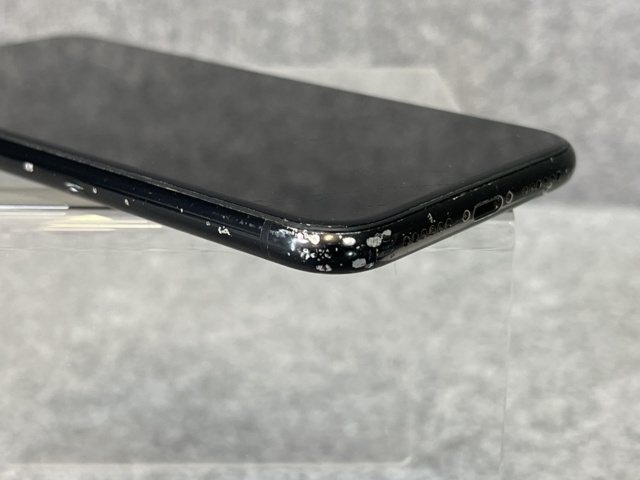 922870-9 Smartphone, Apple iPhone XR, 128GB - Shipping included!