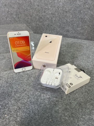922875-2 Smartphone, Apple iPhone 8, 64GB - Shipping included!