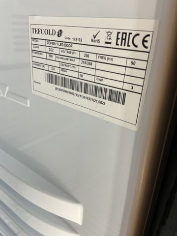 886929-3 Tefcold drinks fridge