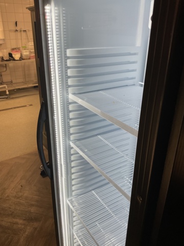 886929-8 Tefcold drinks fridge