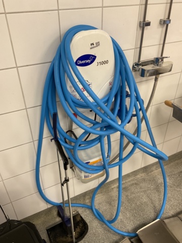 886934-2 Flushing machine with dosing