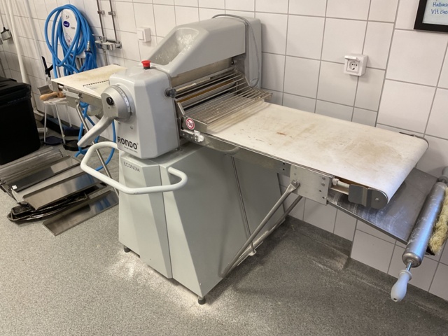 886935-11 Rolling machine Rondo