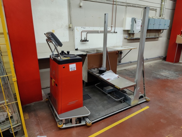 937434-1 Pick truck Ergobjörn 612 AC