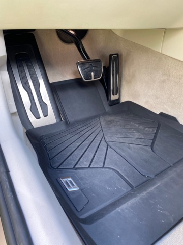 929557-27 BMW M8 Competition Gran Coupe - 2020