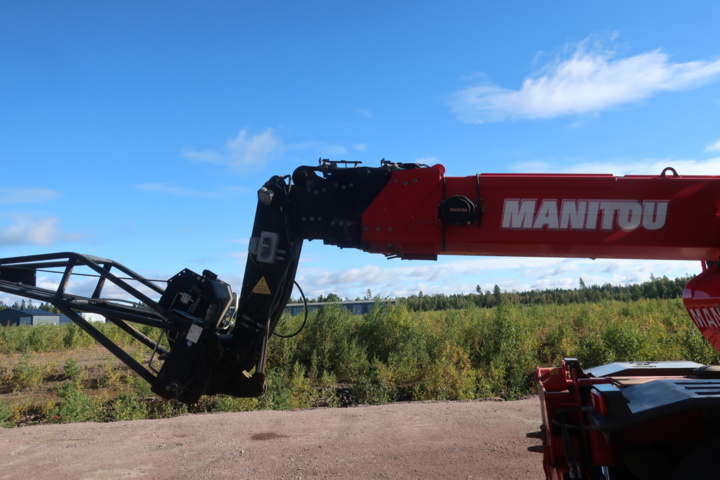 942408-8 Telescopic loader Manitou MRT 2540+ Privilege - 2015