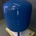 941713-3 Expansion vessel Reflex Refix DE 200
