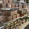 936197-1 pots, vases, etc