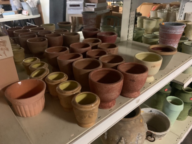 936197-4 pots, vases, etc