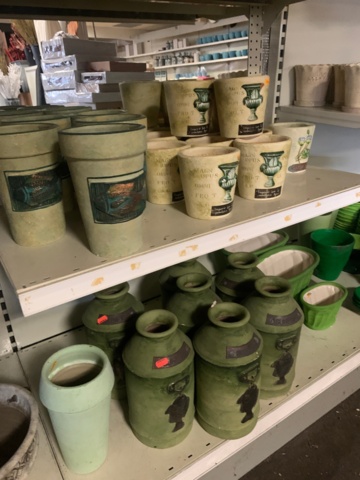 936197-7 pots, vases, etc