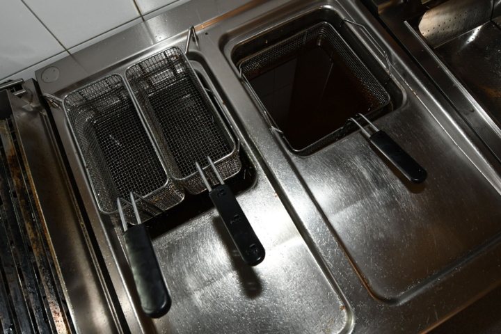 941778-6 Stove, frying table, deep fryer etc