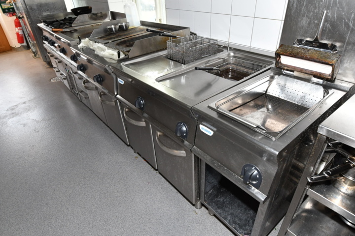941778-7 Stove, frying table, deep fryer etc