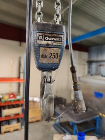 937469-8 Truss system with Donati hoists