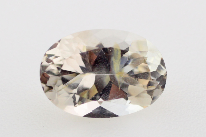 942752-8 Lot of faceted blue Topaz 52.67 ctv. with cert.