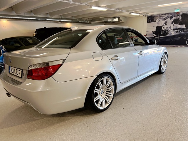 928039-3 BMW 525i Sedan Automatic, 218hp, 2005