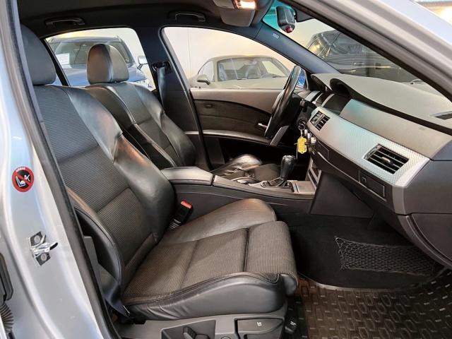 928039-6 BMW 525i Sedan Automatic, 218hp, 2005