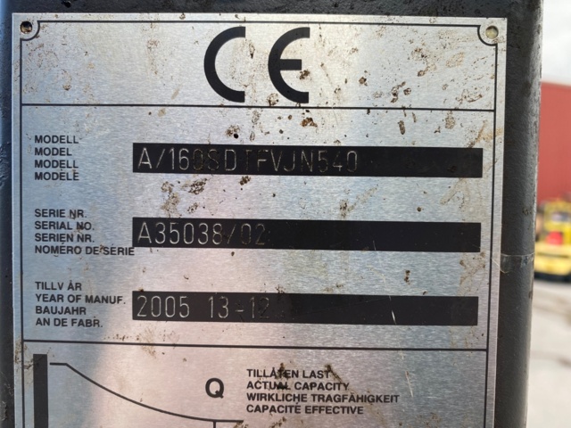 892336-12 1 Stand-On Stacker Atlet