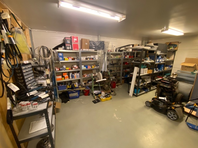 920525-1 Spare parts warehouse of mixed compote and storage shelves