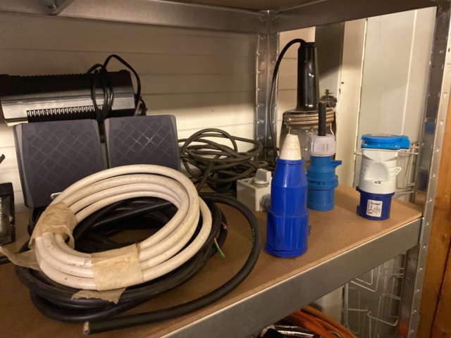 920525-13 Spare parts warehouse of mixed compote and storage shelves