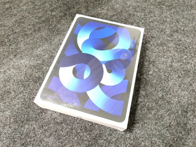 943862-7 iPad Air 64Gb (5th Generation) Wi-Fi Blue