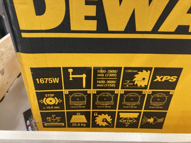943300-3 Miter saw Dewalt DWS780