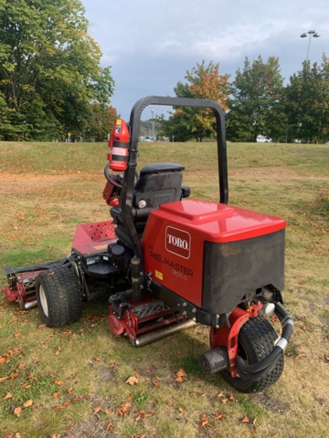 942448-4 Lawnmower Toro Reelmaster 3100D