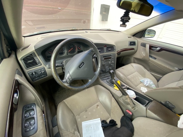 920539-10 Volvo S60 2.4 - 2001