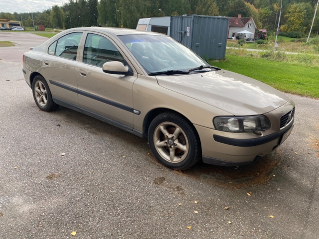 920539-1 Volvo S60 2.4 - 2001