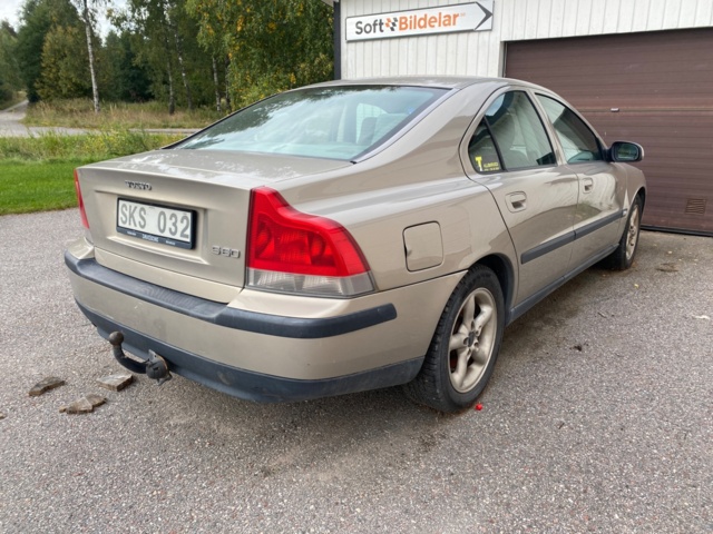 920539-2 Volvo S60 2.4 - 2001