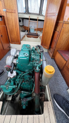 944962-15 Boat Fjord 21 Cabin