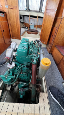 944962-16 Boat Fjord 21 Cabin