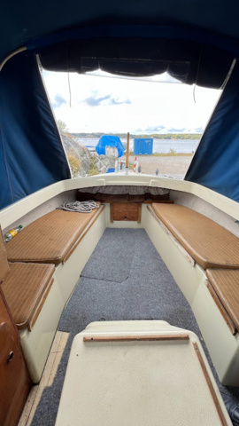 944962-29 Boat Fjord 21 Cabin