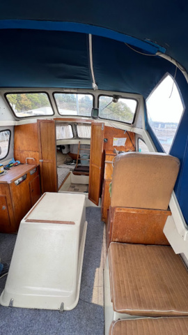 944962-35 Boat Fjord 21 Cabin