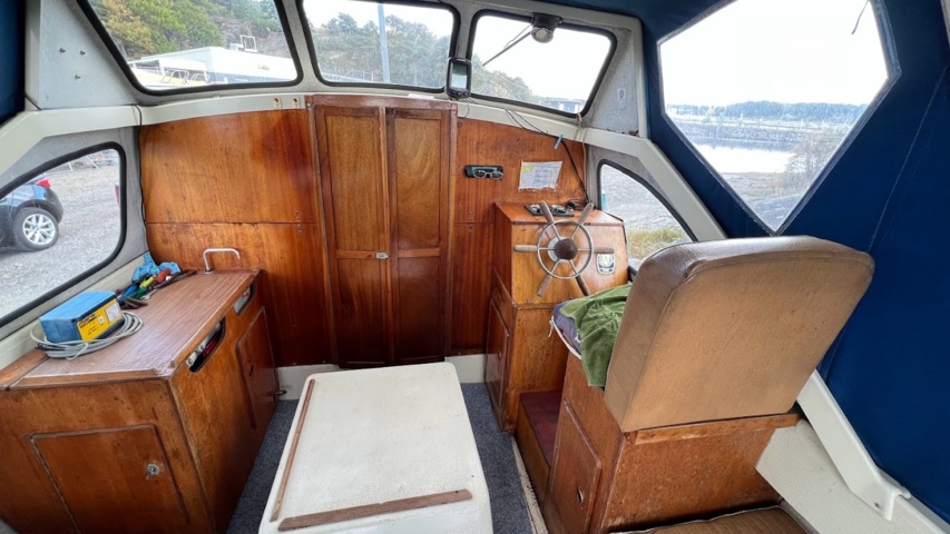 944962-38 Boat Fjord 21 Cabin