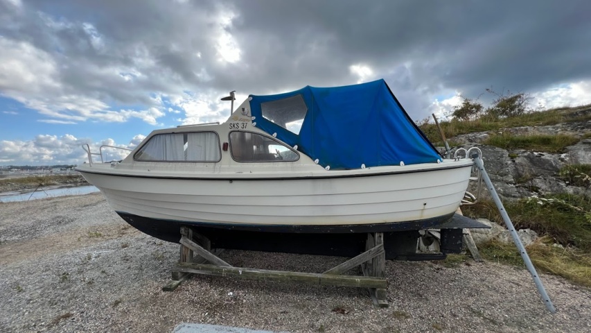 944962-42 Boat Fjord 21 Cabin