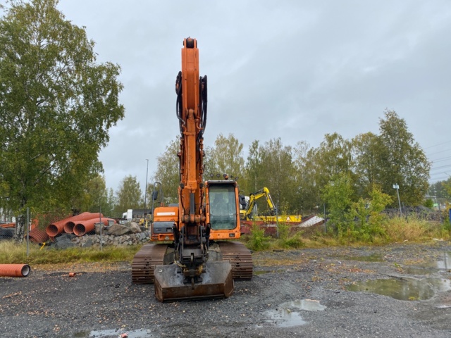 Tracked excavator Doosan 225 LC year 2007 - PS Auction - We value