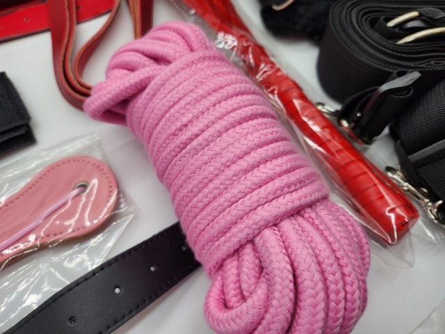912908-6 Large BDSM/bondage kit- Free shipping
