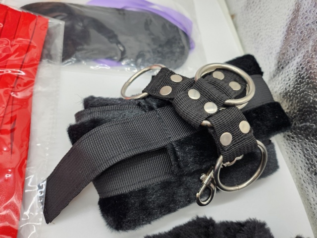 945008-8 Large BDSM/bondage kit- Free shipping