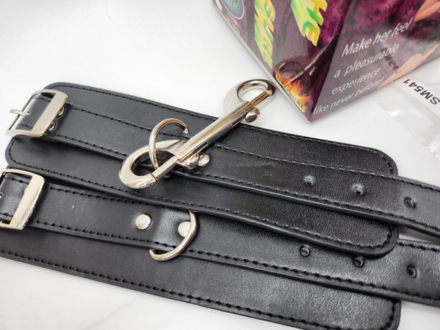 945008-11 Large BDSM/bondage kit- Free shipping