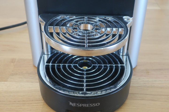 945015-5 Coffee machine (capsule) - Nespresso Pro 9737G