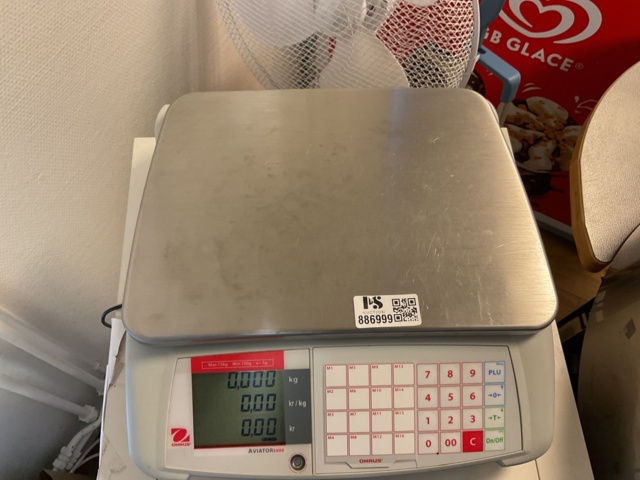 886999-5 Digital våg   Ohaus   100g - 15kg