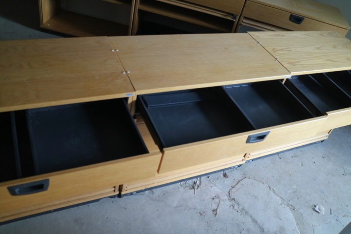 887022-3 Low cabinet Kinnarps
